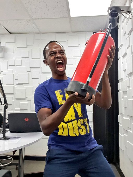 HomeboyzRadio's tweet photo. The winner of the mucatha champions league is in studio rn on the #AfroRide!! 🤣🤣
Where you tuned in from?? @charliekarumi https://t.co/VyRYn6qJMc