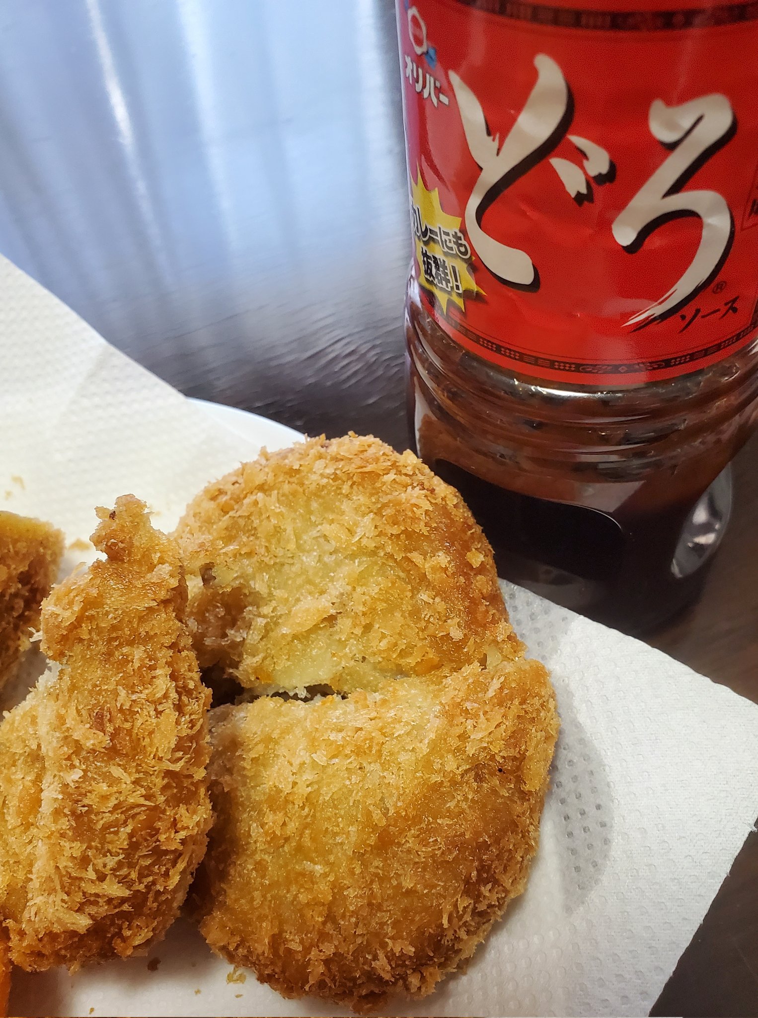 チョビゾウ うずらの卵フライが食べたかったのでちょっと寄り道です コロッケとメンチも買っちゃえ どろソースでいただきま す そうざい男しゃく 茨城県常陸大宮市 T Co Cznmlx3olu Twitter