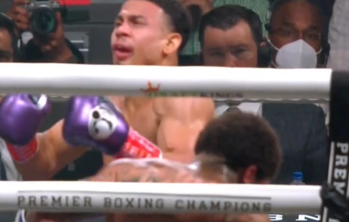 this is when the world knew... #DavisvsRomero