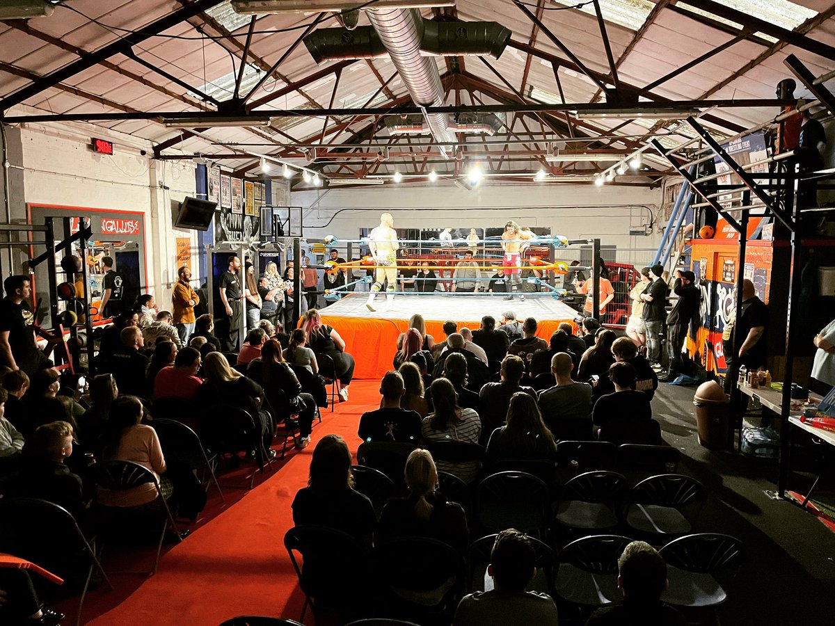 TheOdDiTy_33's tweet photo. Cracking show 2ngt at @IronGirdersGym

Thank you to everybody who came along to IGPW3, yous guys were unreal &amp; made it a cracking show 😁

Proud of the guys &amp; girls who made their debut 2ngt, they smashed it.

Hope to see yous all bk at IGPW4
June 17th.

#irongirdersgym #IGPW https://t.co/LGgvAAp75g