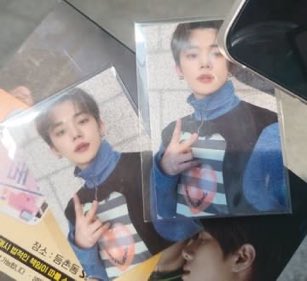 TXTUNOFFlClAL's tweet photo. lookis like inkigayo gave moas who got in inkigayo pre recording mc yeonjun pc’s 🥹 https://t.co/RTI253MTZp
