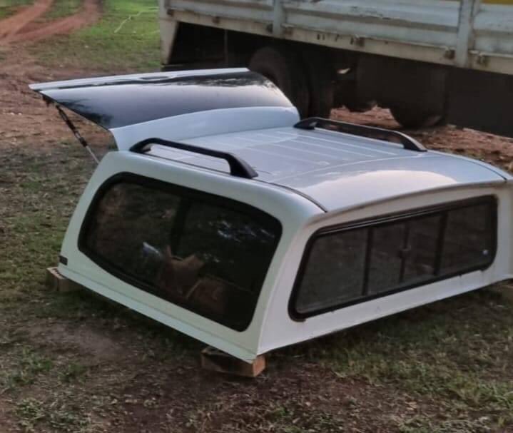My Friend is selling the following items!!!

D/C Toyota Hilux 2013 Double Cab Canopy FOR SALE
Price: R6 550

1.Trojan TR320 Treadmill 
2. Trojan Power 1.0 Home Gym
Price Both: R6 000

Call: 076 172 1916

If you see this please retweet for me