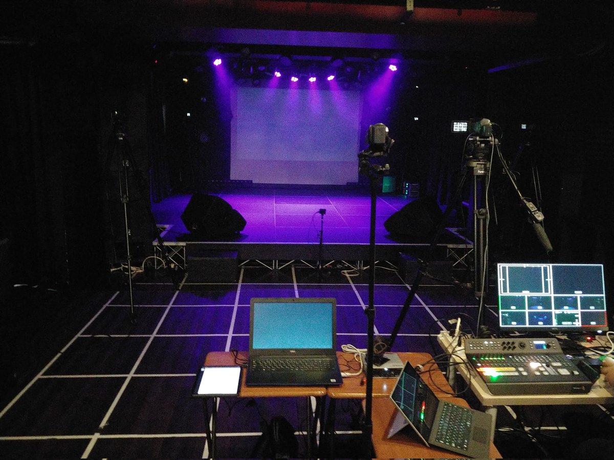 toshi_opd's tweet photo. いやもう今は全て終わったそれだけです。初めて尽くしの演出ライブ、関わって頂いた全ての皆様ありがとうございました!
#WonderLander https://t.co/9ag7QlC3XA