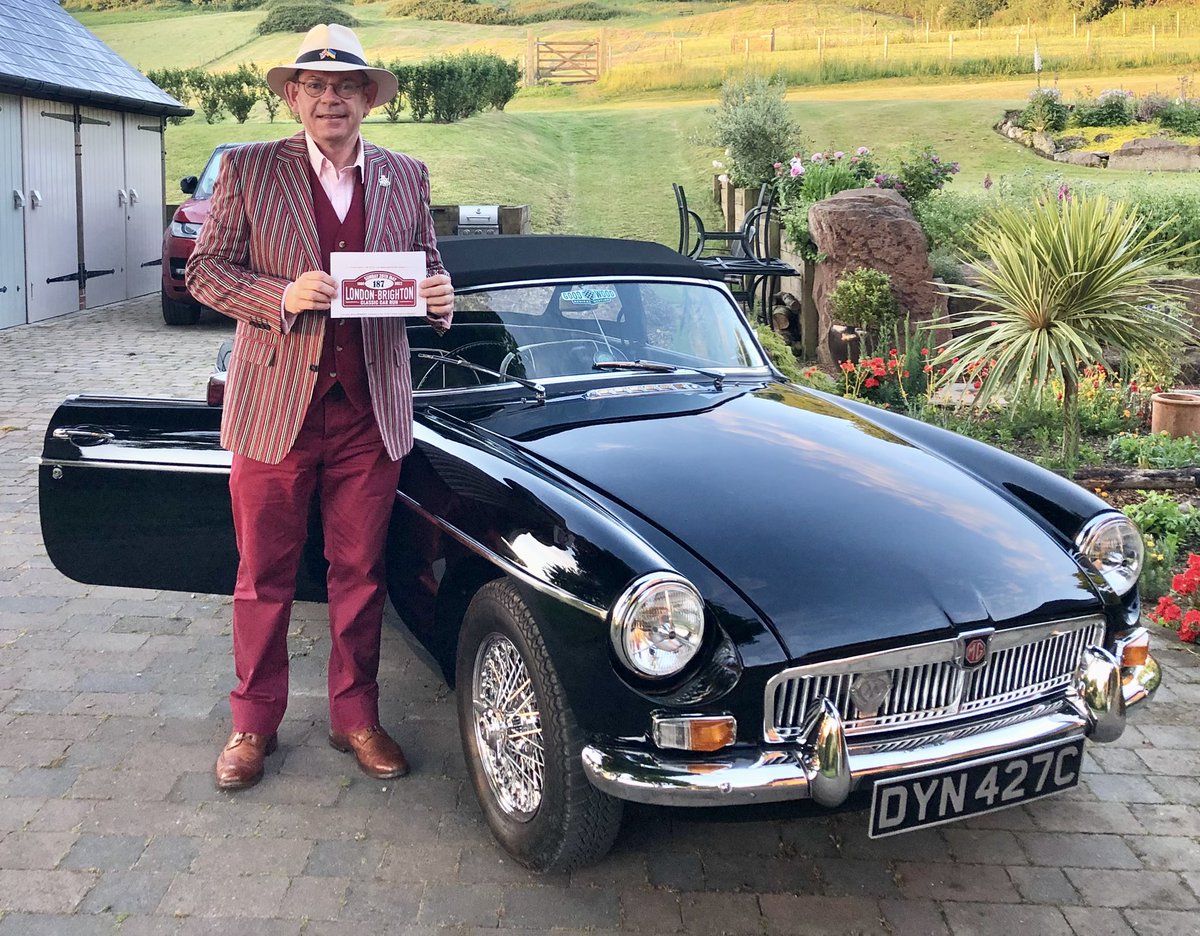 RentalClassic's tweet photo. An early start this morning as we are heading up to Weybridge for the London to Brighton rally. Starting at Brooklands and finishing on Madeira Drive, come and say hello if you are interested in seeing some fabulous cars! https://t.co/gtek2kaL4I