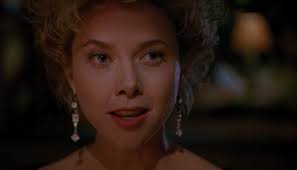 Happy 68th birthday to the one and only Annette Bening! 