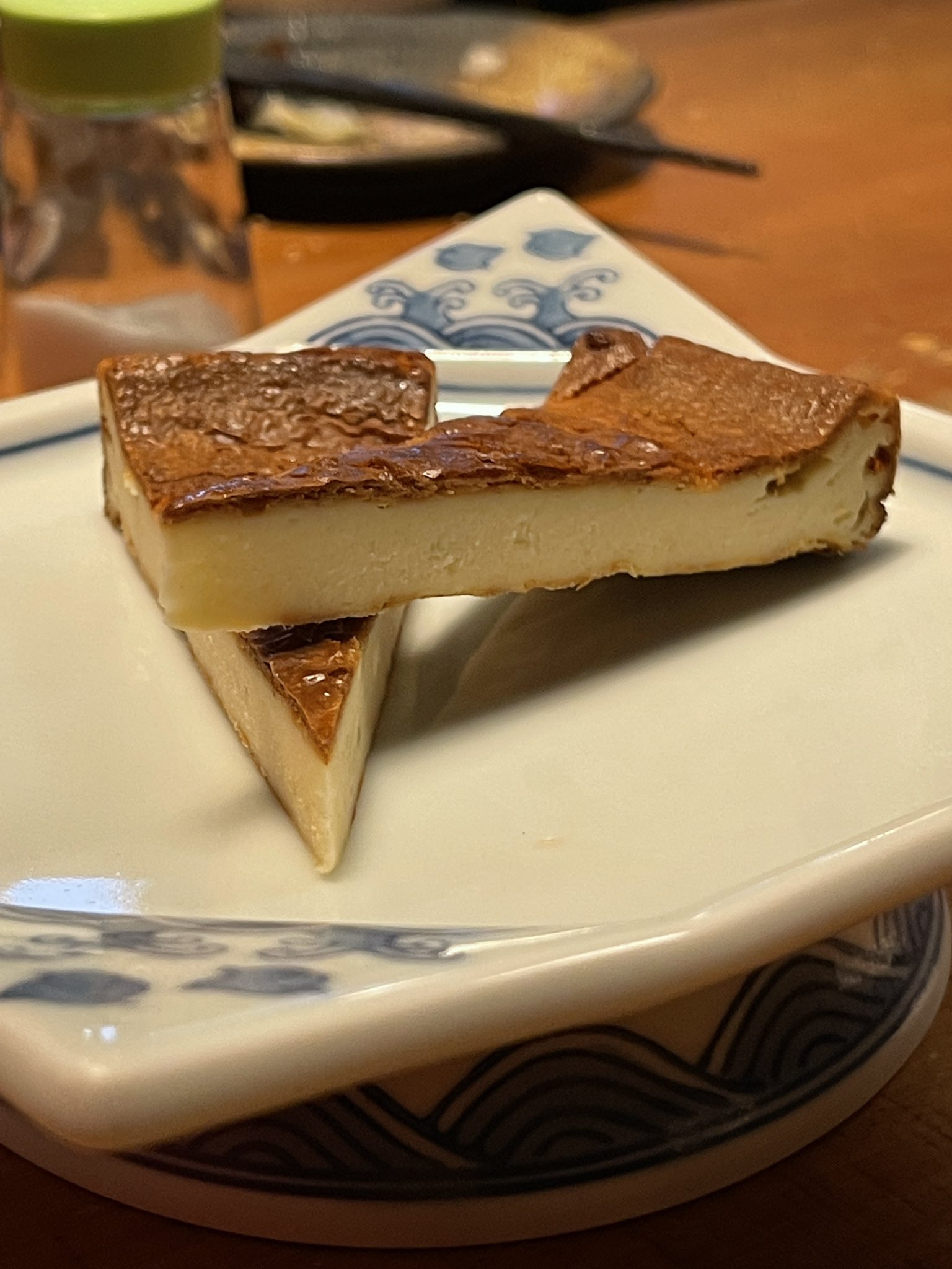 𝘎𝘢𝘬𝘶𝘵𝘰 𝘖𝘤𝘩𝘪 越智岳人 ここじゃないと食べられない逸品 お酒のアテに合わせた 甘くないチーズケーキと焼き鯖素麺でフィナーレ 明日から再び1500kcal生活やるぞ T Co Wwufeywept Twitter