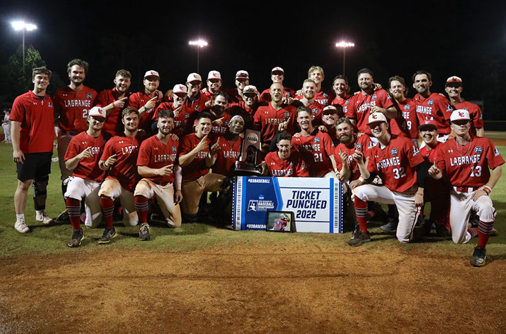 Baseball: Panthers punch ticket for first ever trip to D-III World Series with 4-2 win over Chapman in deciding game of Super Regional.
lagrange.prestosports.com/sports/bsb/202…
#LCPantherProud