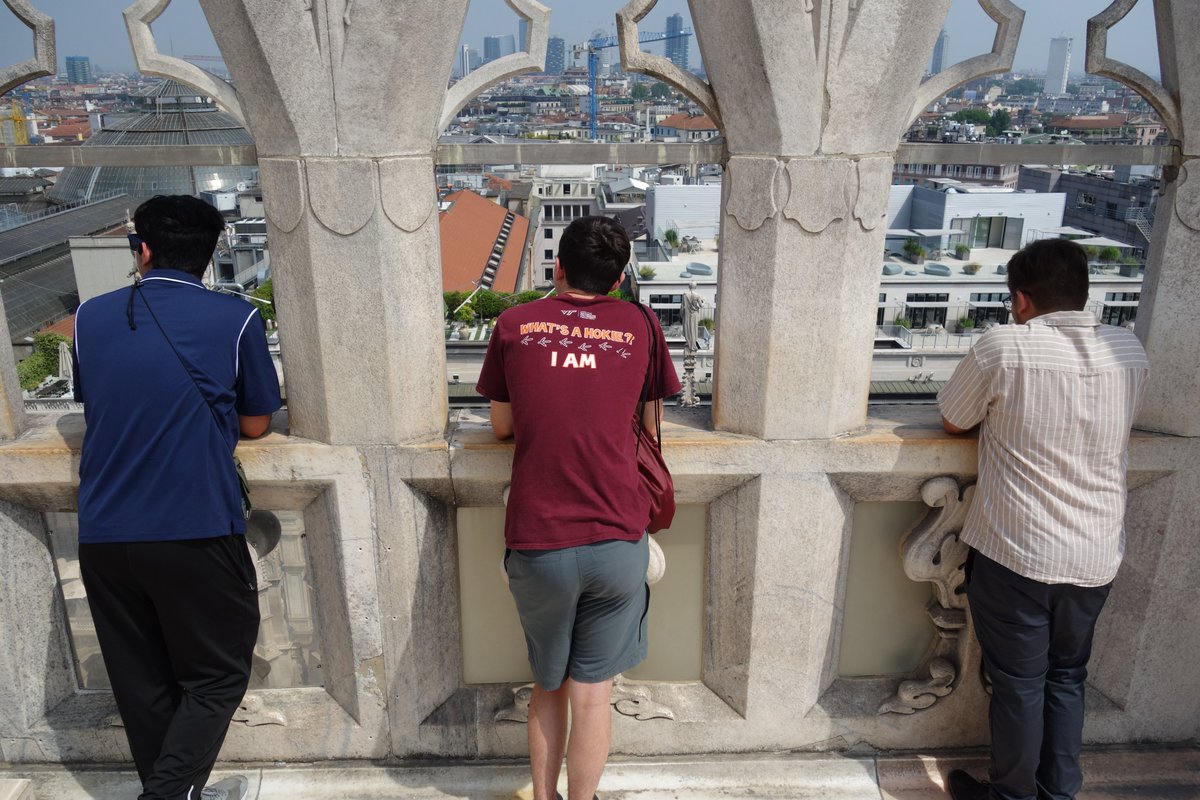 crossingdan's tweet image. We could see the entire Milan city skyline from the top of the Duomo 🏙️ A view worth seeing before we traveled home the next day! #VTRSAP2022