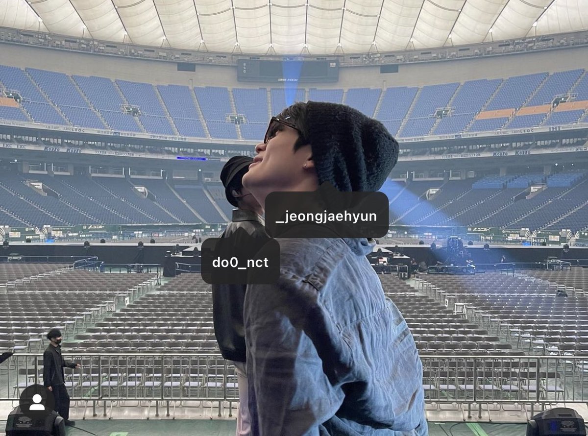 myisnortor's tweet photo. แจฮยอนทำแกล้งเดินผ่านกล้อง อยากถ่ายคู่กันก็บอกดีๆสิ #jaedo https://t.co/zED4LVotYO