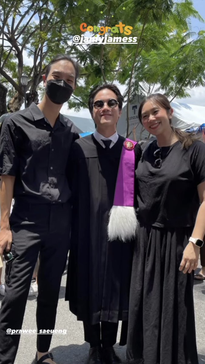 JMJFans's tweet photo. [JMJStory]

More support on Graduation Day

#JamyJamess
#JMJLabel
#JMJGraduation 
cr bew_arjsamat, vvonsugunnasil, toptapp_nc, best.srp https://t.co/WKH3OXKXuR