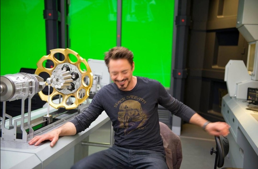 #HappyBirthdayTonyStark 😊