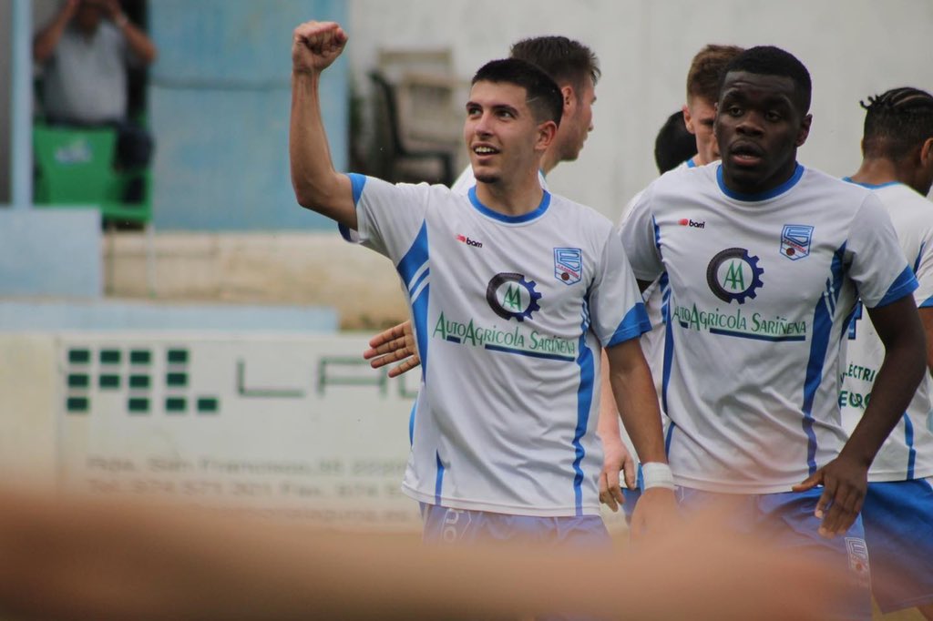 ➕1️⃣⚽️ <a href="/leiva10oscar/">Oscar Leiva</a>