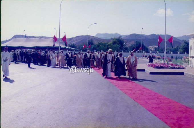 Omanmemoory's tweet photo. في الـ28 مايو 1997م أنشئت كلية الشريعة والقانون تنفيذًا للمرسوم السلطاني رقم (26 / 97) حيثُ كانت أول كلية من نوعها في السلطنة لمنح درجة البكالوريوس في تخصص الشريعة الإسلامية والقانون ، بعد ذلك تحولت هذه الكلية لاحقا إلى ( كلية الحقوق ) وآلت إلى جامعة السلطان قابوس .

#سلطنة_عمان https://t.co/mBlzCVvihF