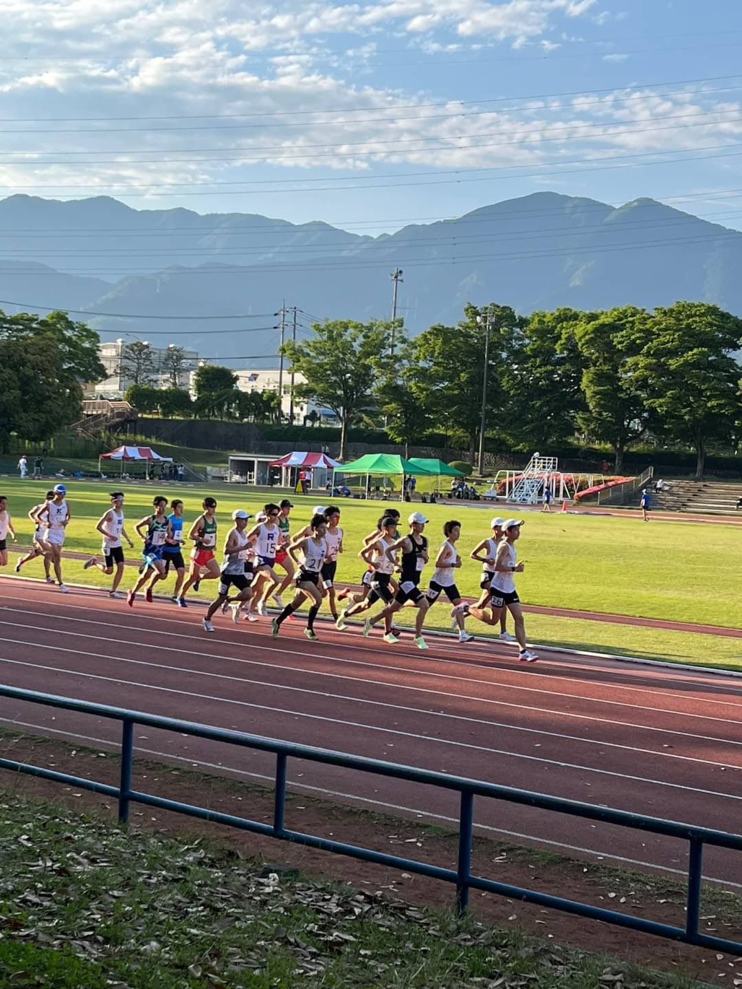 東京経済大学陸上部(駅伝ブロック) on Twitter 東京経済大学陸上部(駅伝ブロック) on Twitter