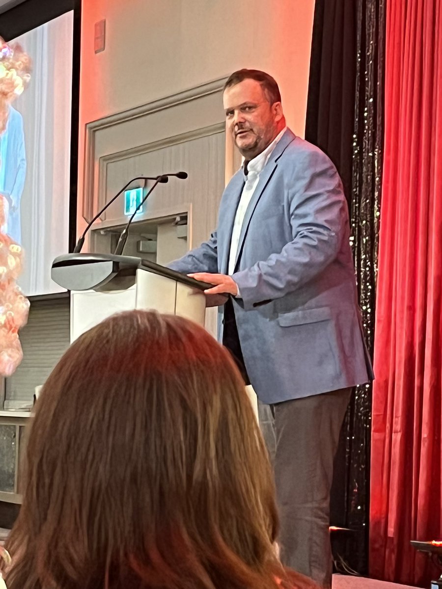 steveslacker's tweet photo. Last night I was honoured to speak at the @LHFoundation_ gala,to share the story of my cancer journey so far,&amp;to thank donors&amp;attendees on behalf of the #SlackPack,for their support. You too can support our amazing Durham Region Cancer Centre. Donate at: https://t.co/WCFr47JDID https://t.co/cjyKTZCRfW