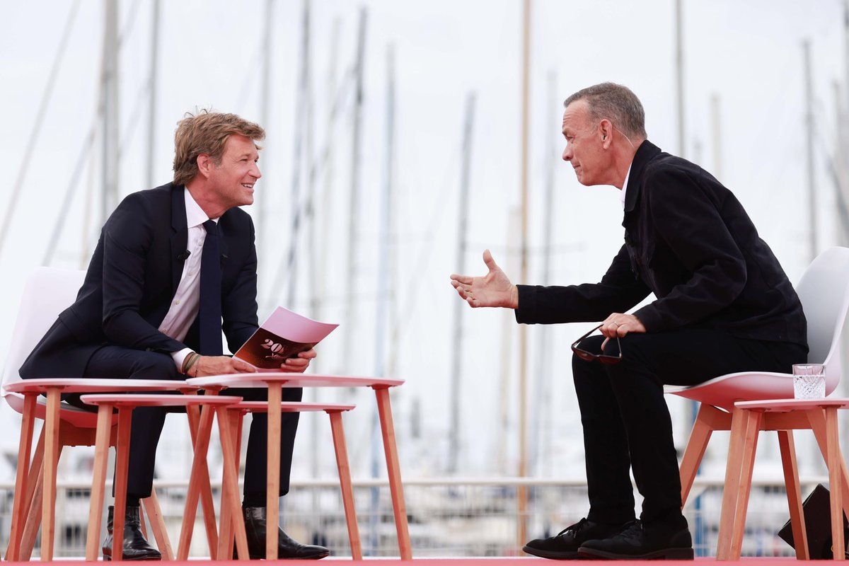 20h30_france2's tweet photo. 🎬 Le @Festival_Cannes se poursuit avec @tomhanks invité exceptionnel de @LaurentDelahous ce soir dans #20h30ledimanche sur @France2tv ! https://t.co/IJBp7muQfo