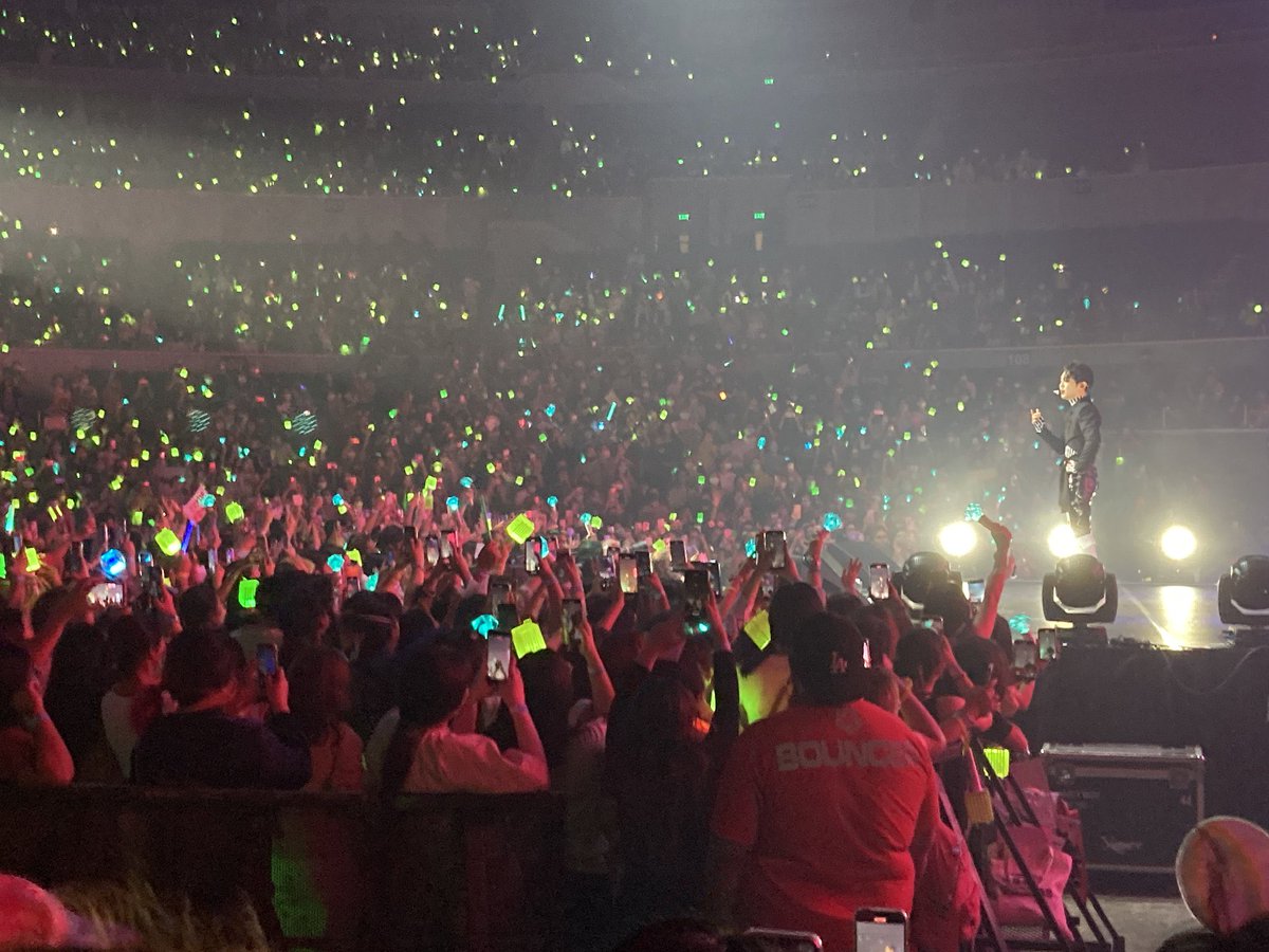 mikrokosTae__'s tweet image. Kibum-ah you deserve all of this ♡