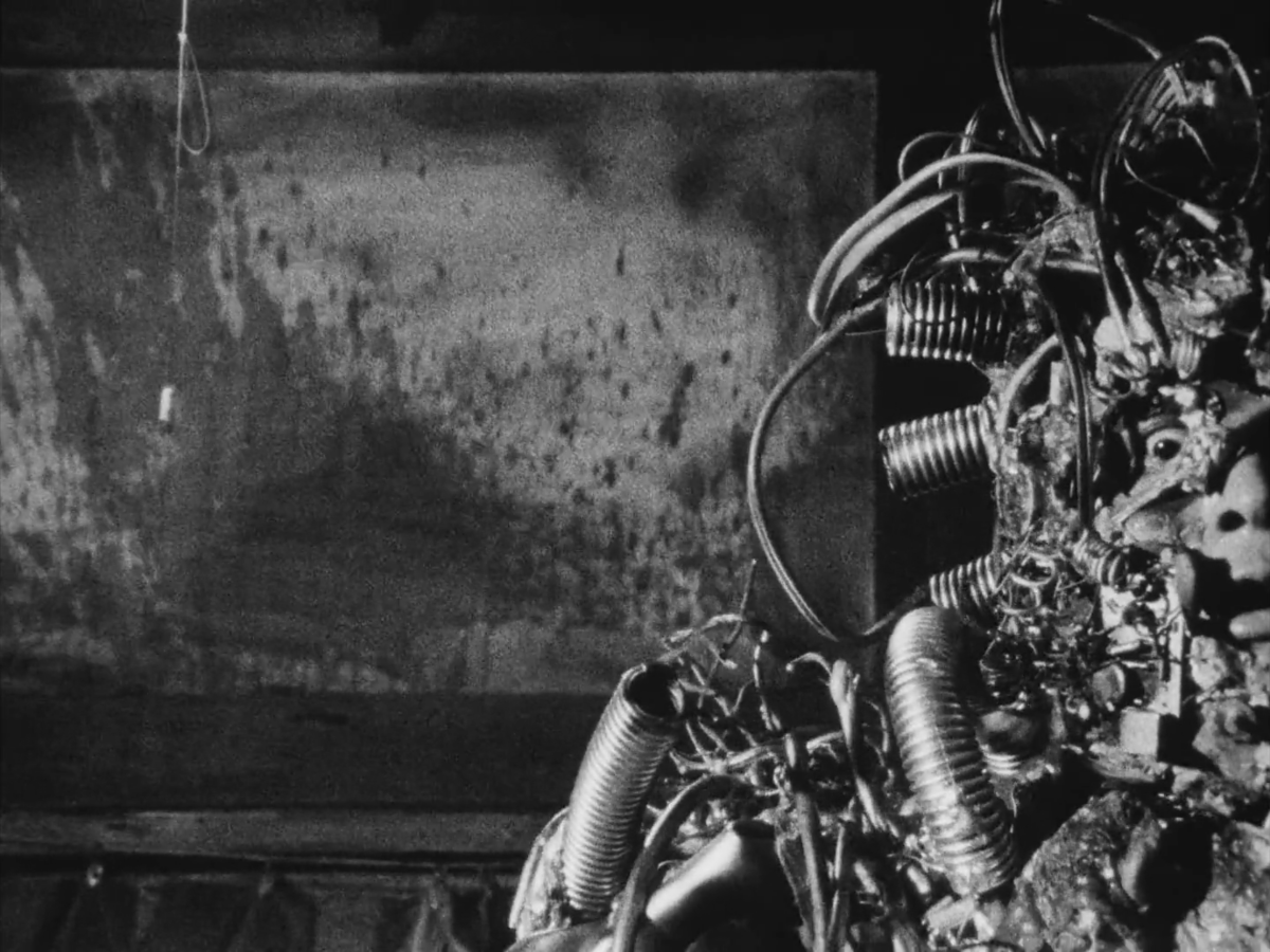 Nina_Salander's tweet photo. Tetsuo The Iron Man (鉄男) - Shinya Tsukamoto (1989)

#JapaneseCinema #ExperimentalCinema #Scifi #Cyberpunk #Horror #BodyHorror #Stopmotion #Pixilation https://t.co/fPbQekd64N