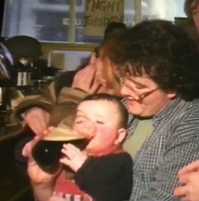 carolinekildare's tweet photo. 26 years ago Steven Barron, aka #Pintbaby, arrived into the world and its a whole better place for it, 
Happy Birthday Spud, Love ya, From Mammy xx https://t.co/T1xw84sYbE