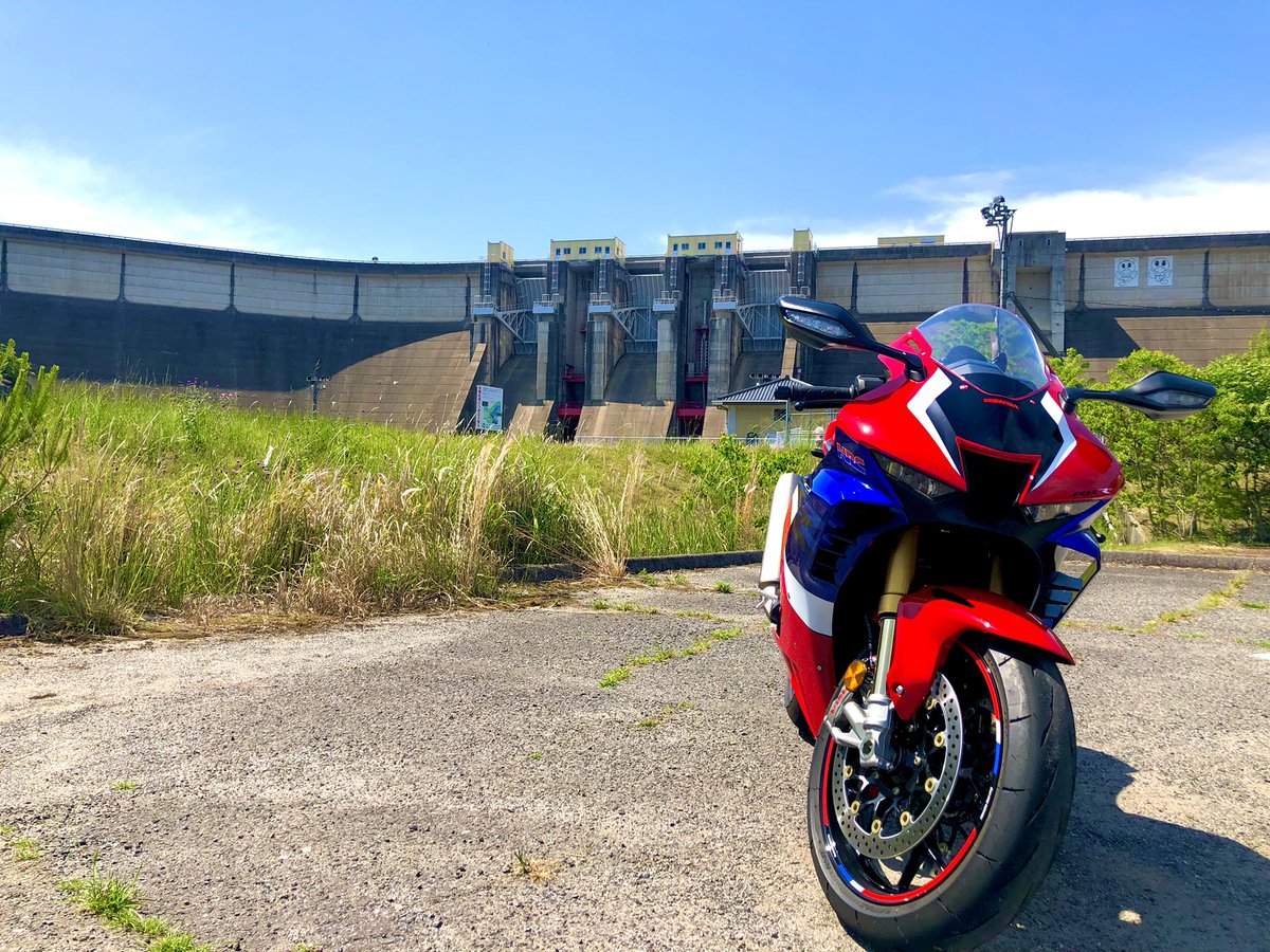 for_iphone0921's tweet photo. 森林浴🌲を兼ねてダム巡り😁

#CBR1000RRR
#ダム
#ツーリング
#バイクのある風景 
#バイク好きな人と繋がりたい https://t.co/esbXmr1ReR