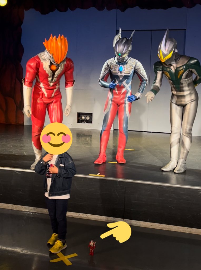 24koMAX's tweet photo. ジャンボット…？ってなってて可愛かった。 https://t.co/nkNlYL0FIc