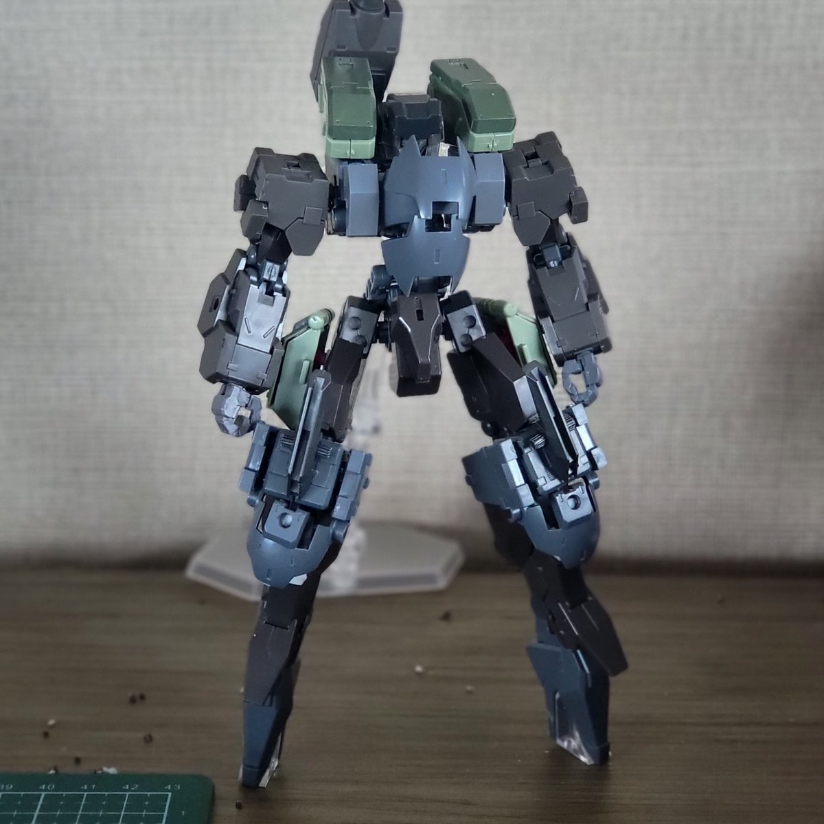 francis312r5r1's tweet photo. #フレームアームズ 
Looks like a full armored #battroid #バトロイド https://t.co/n7a13rUBQK
