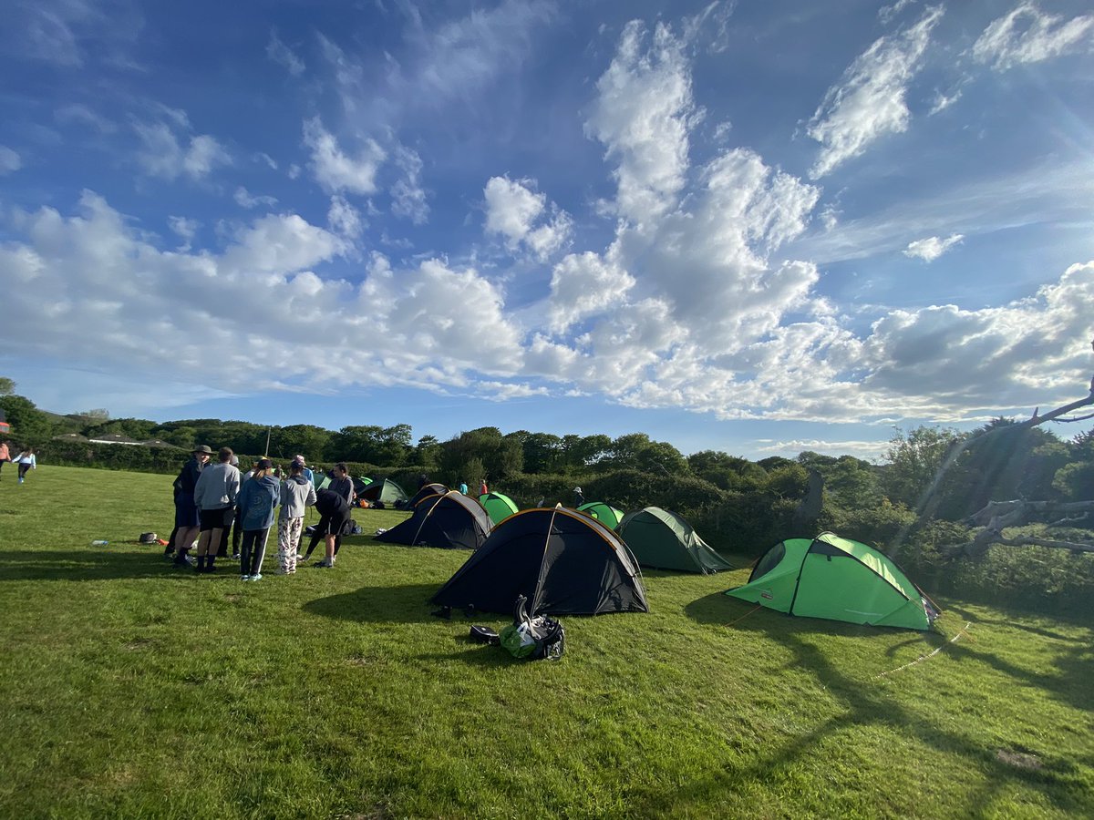Good morning glorious Gower … Day 2 , all up ( not necessarily awake though !!) breakfast on the go , tents coming down and heading off at 09:00…❤️🖤<a href="/officialCHS/">CHS</a> <a href="/UrddAwyrAgored/">GwasanaethAwyrAgored</a>