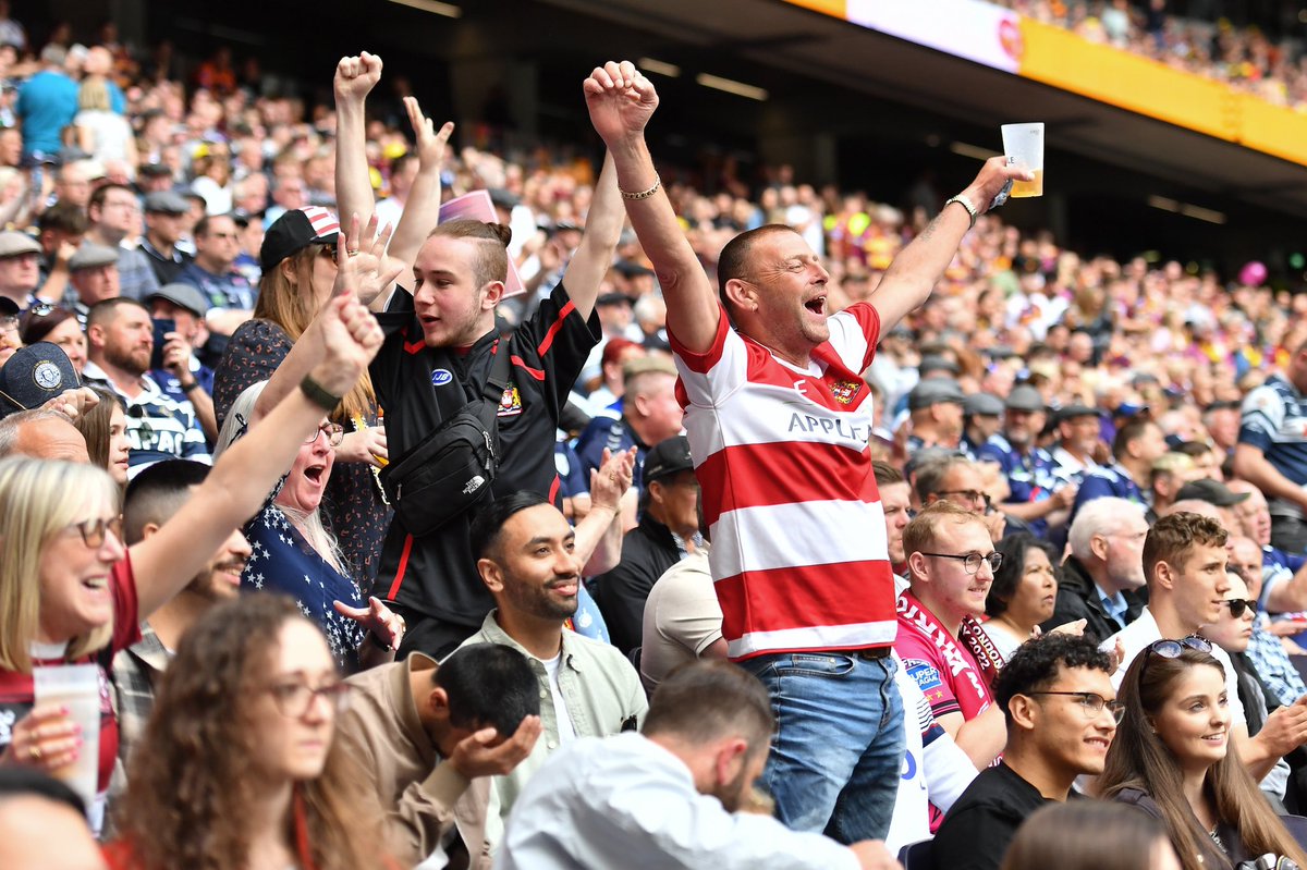 TheChallengeCup's tweet photo. 📸 Rugby League fans, send us your pictures from yesterday’s @Betfred #ChallengeCup Final… https://t.co/bREKGTHOjE