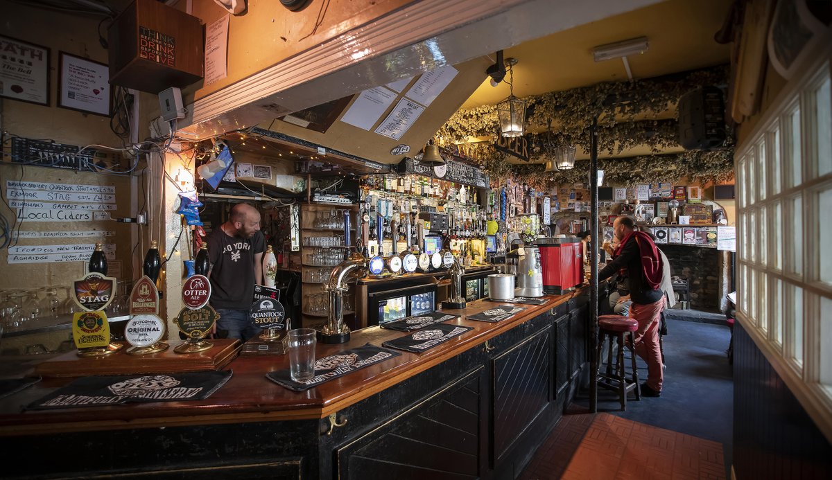 Today we open 12-10.30pm.
In The Back Bar from 12-4pm it's our monthly Artisan Market with an array of independent artists.
Main bar 1pm #livemusic
JDM
Song-friendly folk-rooted Americana from 3 of the area's most experienced practitioners.
Note: The Pizza Bike is closed today.