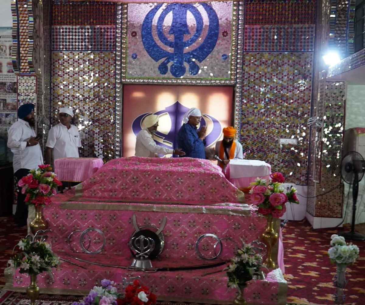 AAPHimachal_'s tweet photo. आज दिल्ली के स्वास्थ्य मंत्री एवं हिमाचल चुनाव प्रभारी @SatyendarJain जी ने Gurudwara Dashmeshpurav Surajpur, पाओंटा साहिब के दर्शन किये।

वाहे गुरु जी समस्त हिमाचल पर अपनी कृपा बरसाएं 🙏🙏 https://t.co/DfxBbl6khj