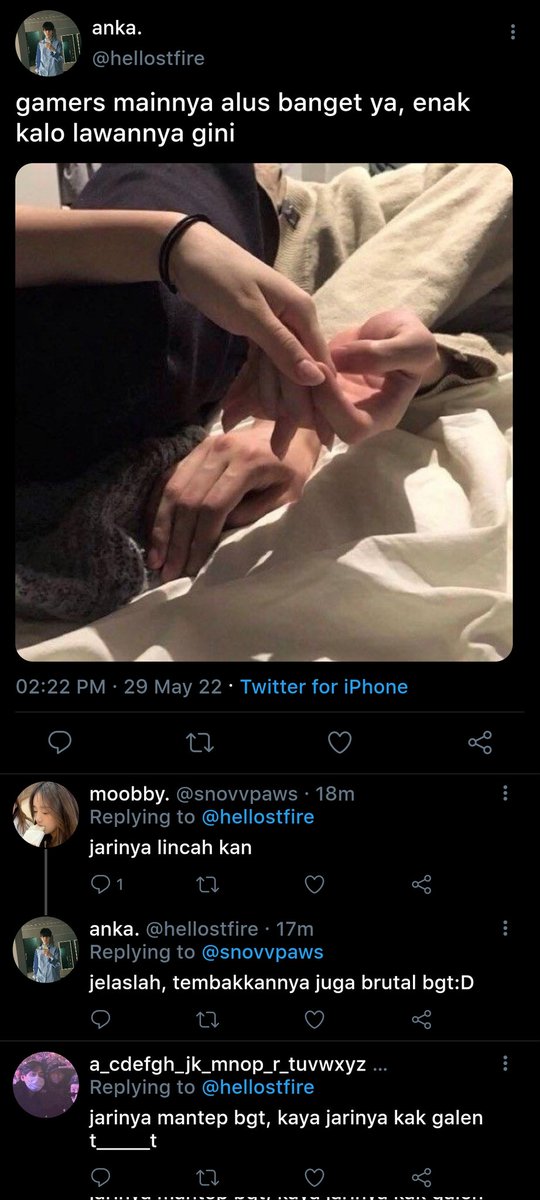 wicelyne's tweet photo. — jayseung onetweet au 🔞

cw // crossdress, harshword.
; galen &amp; anka - gamers.
for #weekendwithmbul https://t.co/HSURrRrTgR