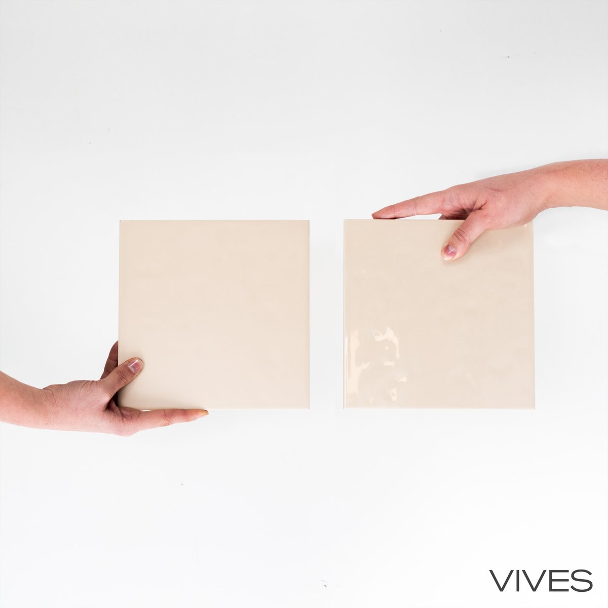 VIVESCeramica's tweet photo. Paola and Berta: twin souls, so alike and so different at
the same time. Glossy and matte, different finishes but
in combination spectacular results can be achieved.
#Vives #RubricaCollection #whitebody #newcollection
#pastablanca #20x20 #tiletrends #lovetiles #walltiles https://t.co/4PzDB23XOO