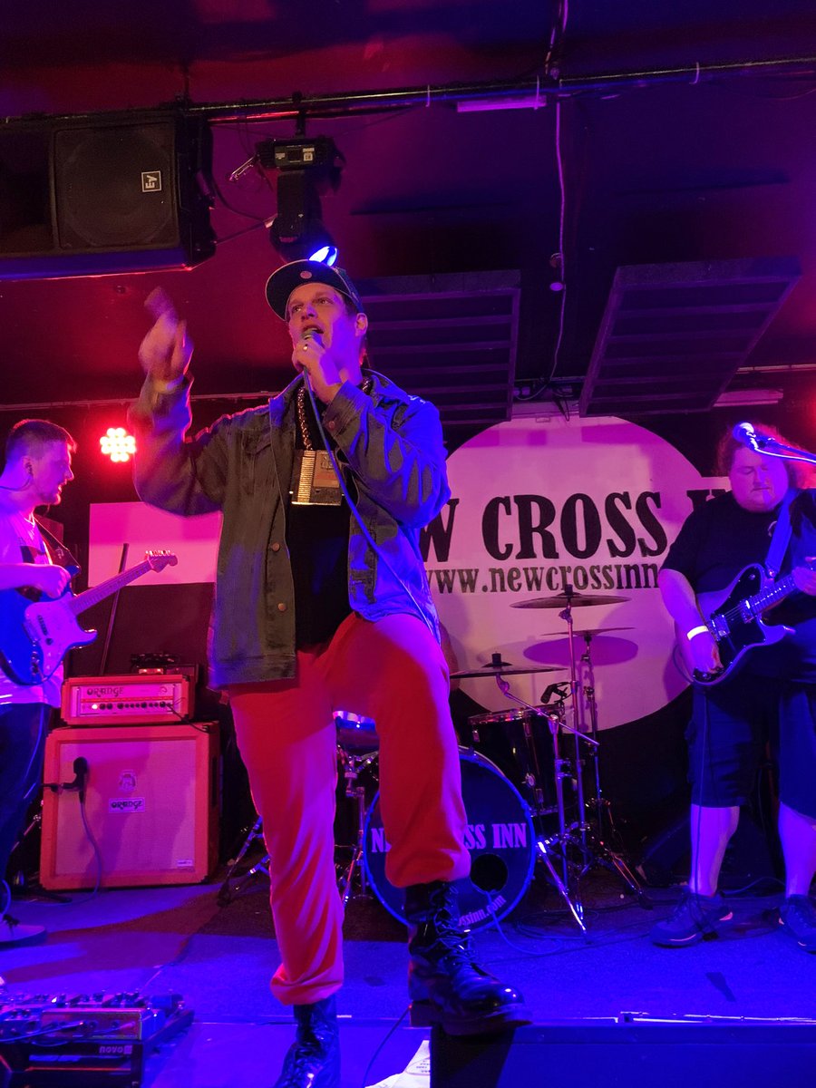 mclars's tweet photo. We had an awesome show in London last night and I am visiting Stonehenge today with @LaserMWebber and @schafferthedark. #thatstight
Southampton tonight! https://t.co/nI0mkAAvvc
(London photo credits to @TheUnheardNerd and @MelissaBUSTED.) https://t.co/ElfHyPq92R
