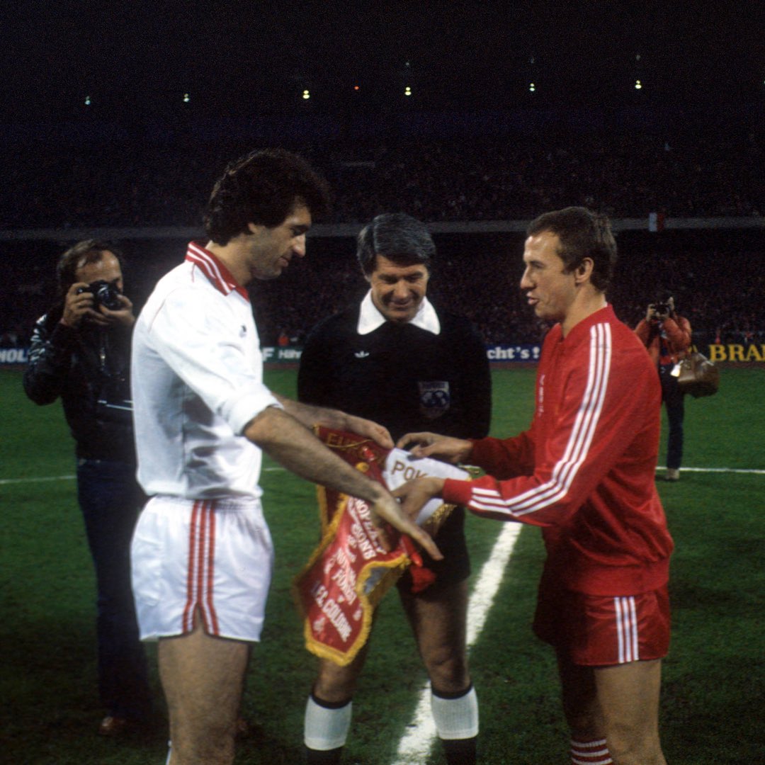 All the best to our friends at <a href="/NFFC/">Nottingham Forest</a> for the Play-off Final today against Huddersfield 🔴⚪

Fingers crossed you end the long wait to get back to where you belong! 🤝 #effzeh #NFFC