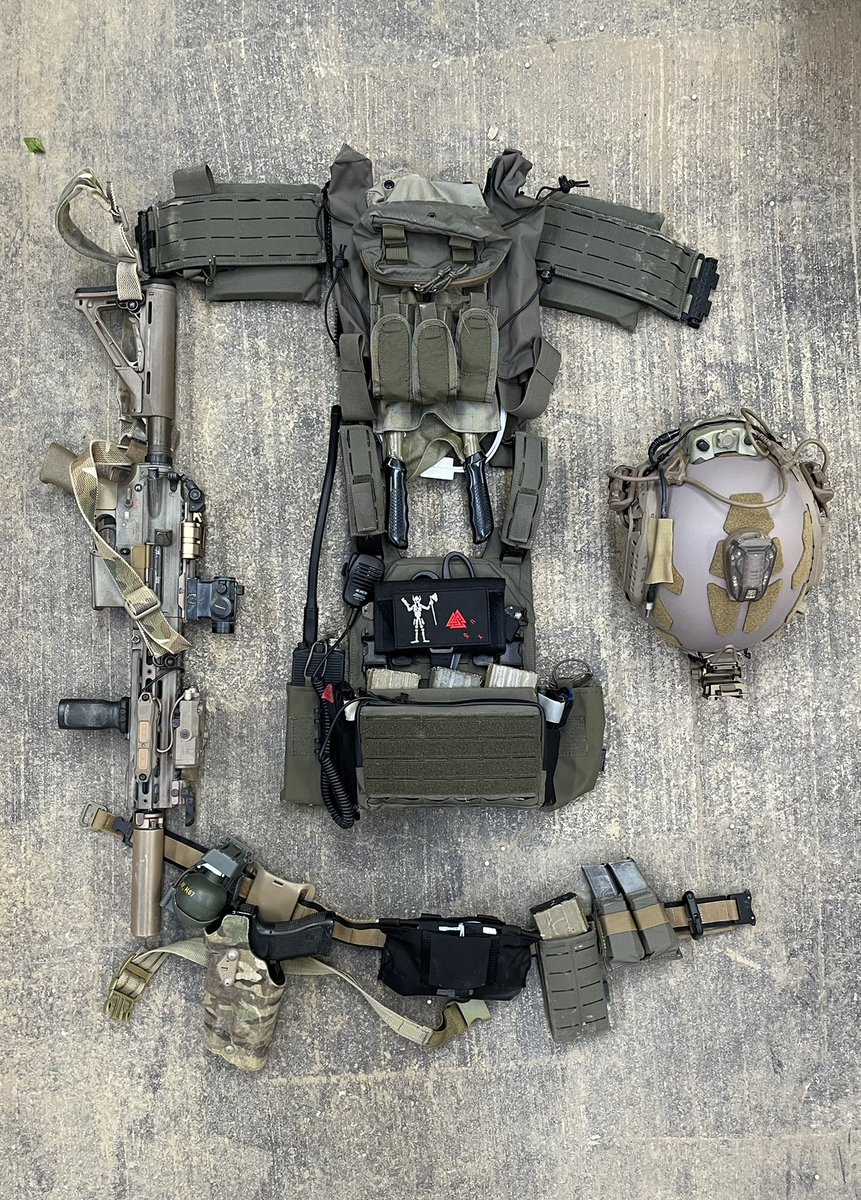 ren_0518H's tweet photo. FMG "22 0528
tactical gear setup
#FMG
#フェイクミリタリーゲーム
#サバパラ #Jägercraftdesign
#aspc3 https://t.co/lR8Mpp6zpF
