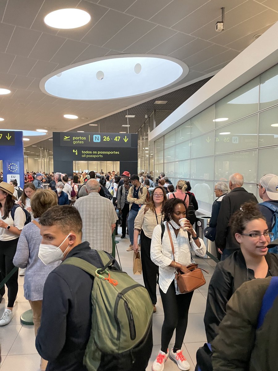 campbellclaret's tweet photo. Leaving Lisbon. Pic 1 passport queue EU EEA CH. PIX 2/3 OTHERS. Not moving on. Brexit the biggest act of self-harm 🇬🇧 ever inflicted. Never forgive the liars who won it. I think we can all agree the campaign leaders were liars yes? https://t.co/HWQ2c2wiVo