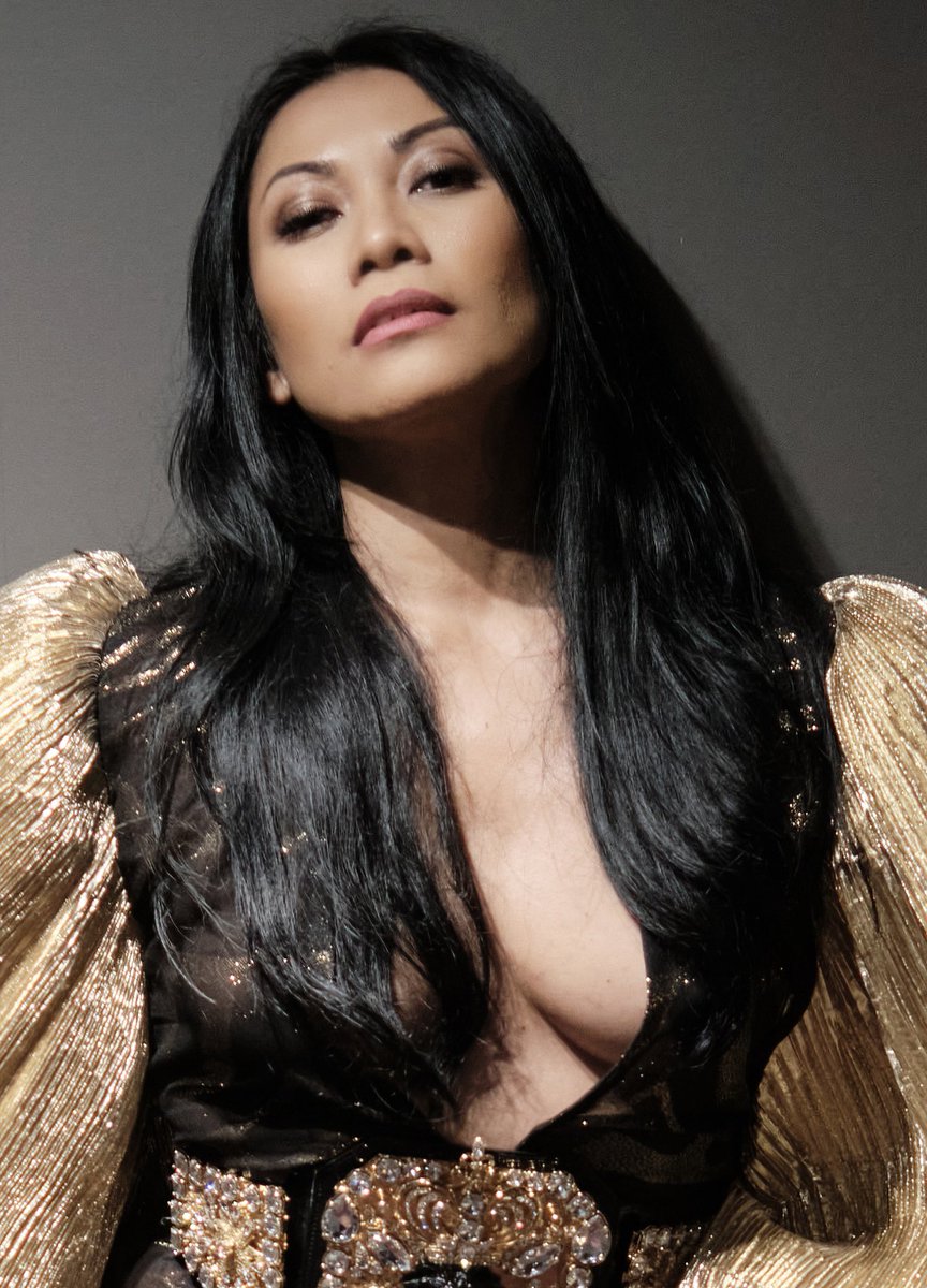 onauratoutvu's tweet photo. Amazing @anggun_cipta wearing @onauratoutvu couture outfit and jewelry for @festivaldecannes 
@yassenwonderland @livifraise 
Photos by @christiankretschmar 
styling @auroredonguy #redcarpet #onauratoutvu #anggun #angguncipta #couture #celebritystyle #cannes #cannesfilmfestival https://t.co/EaOEFRDfbu