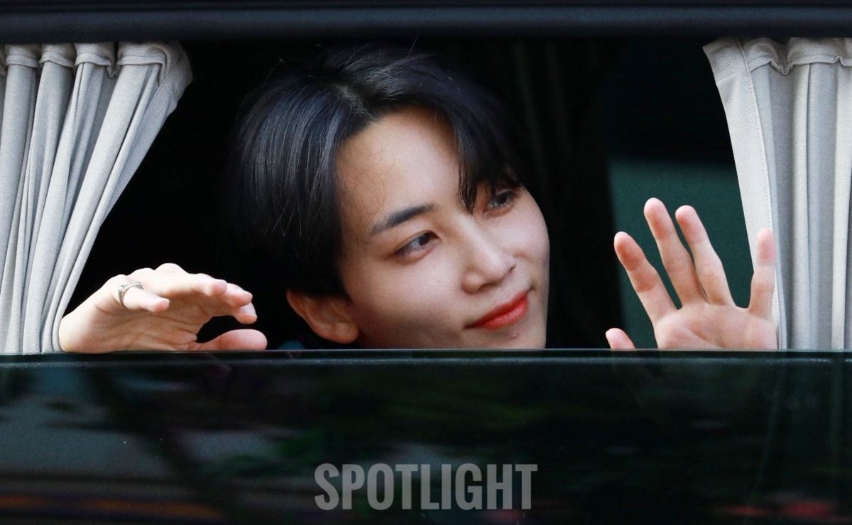 spotlight_17's tweet photo. 220529 인기가요 퇴근 preview
다람지야🥺🥺🥺🥺
#세븐틴 #SEVENTEEN #정한 #JEONGHAN https://t.co/cpPk2tQ78r