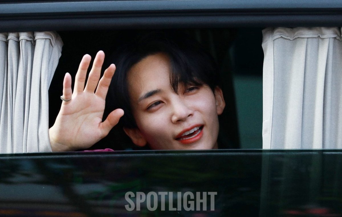 spotlight_17's tweet photo. 220529 인기가요 퇴근 preview
다람지야🥺🥺🥺🥺
#세븐틴 #SEVENTEEN #정한 #JEONGHAN https://t.co/cpPk2tQ78r