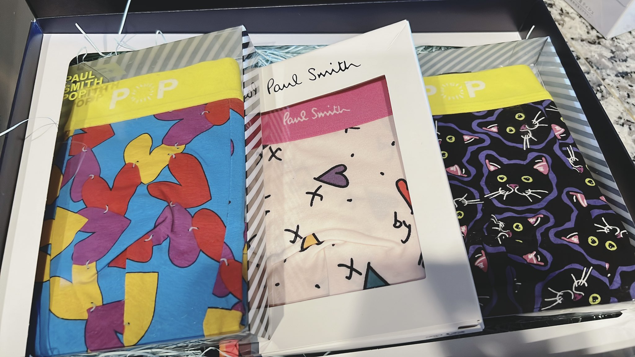 柏木べるくら 先日のbpfで木村良平さんから素敵な猫 ハートパンツ頂きました そして安元さんからは美味しいウイスキー バブリーナさんからダイソン空気清浄機 玉置成実さんからはオシャレなマウスウォッシュなど頂きました ライフスタイルが整って