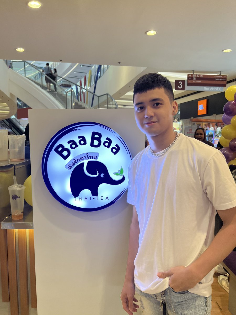 mor1019jhaiho's tweet photo. Sobrang saya ko na makita kayo sa Baa Baa Thai Tea SM North Edsa Annex Branch Grand Opening yesterday! Ramdam ko ang pagmamahal ninyo 🥹 Salamat sa time niyo as in! Labyu @_jeffmoses @Migs_Almendras @cjsalongaa_ @paoloarce_ 💜 https://t.co/depncEZJb8