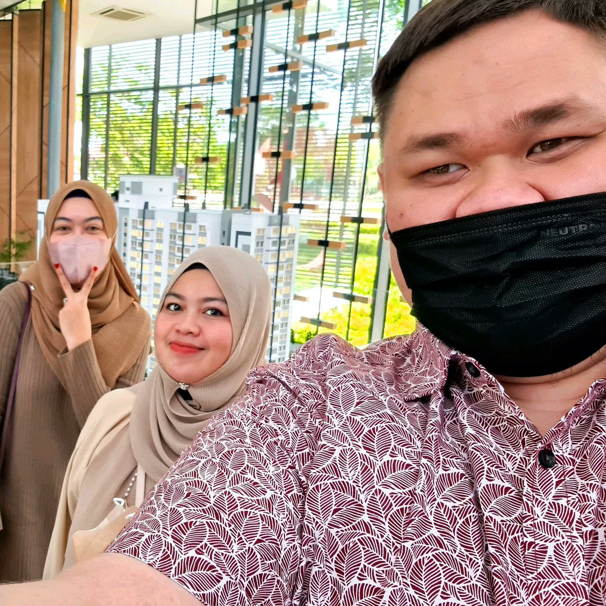 shazwan273's tweet photo. Terima Kasih semua kerana telah memilih kondo baru 3 Bilik Puncak Alam Rm280k ! Rumah luas harga pun berpatutan ... memang BERBALOI-BALOI lah ! https://t.co/dEuEpe9QZO