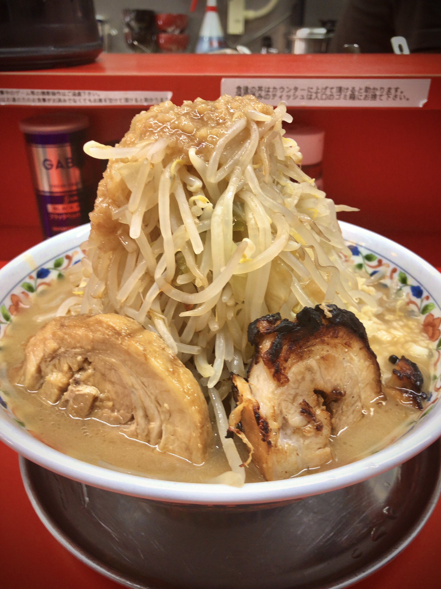 Robot 吉祥寺ハナイロモ麺 小ラーメンymna 甘味のあるカエシにしっかり茹でたヤサイ 食べ応えある麺が合う 今日は肉ので豚一枚は炙り豚 美味しかったです ご馳走様でした ラーメン ハナイロモ麺 二郎 二郎系 T Co 9ghr8ocyai Twitter