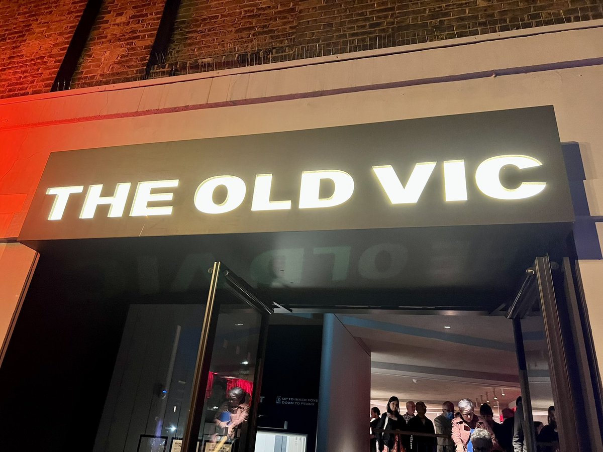 UK May 22 Show 9: Another hugely entertaining, clever, new future history play from Mike Bartlett (King Charles III), this time <a href="/oldvictheatre/">The Old Vic</a>, w Trump, Biden, Kamala playing out a Shakespearean history/tragedy in blank verse, about who will be the 47th US President. Loved it.