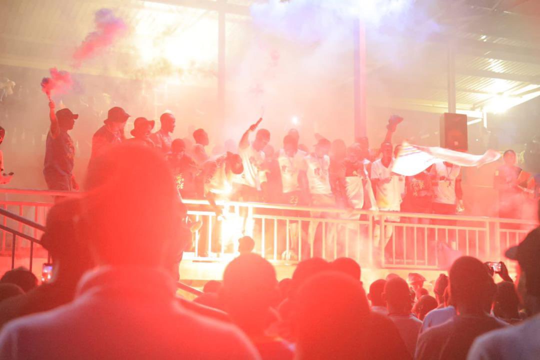 Ronkawamara's tweet photo. Historic weekend at @Ntare_School for the @ntare_league final! Thousands of OBs travelled to inspire a new generation of lions! Ntare remains the most impactful part of my life! It’s not an education you get, but a transformation and a family for life. There’s nothing like Ntare! https://t.co/JjT1oxFz4J