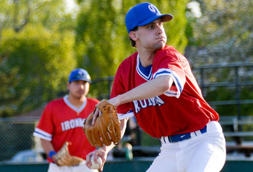 MiramichiLeader's tweet photo. Sports Notebook: Junior Ironmen start season strong https://t.co/vfIyjSk5wl https://t.co/swl6HZ39ce