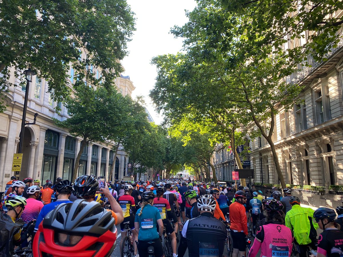Today is #RideLondon and @Dr_KTaylor, Dave and <a href="/ghphotographer/">Graham</a> have set off! 🚲 

Donate &amp; help them on their ride! 🚴🏼‍♂️
plateletsociety.co.uk/ride-london-20…

All donations will go towards research and education activities within the <a href="/plateletsociety/">The Platelet Society</a>.