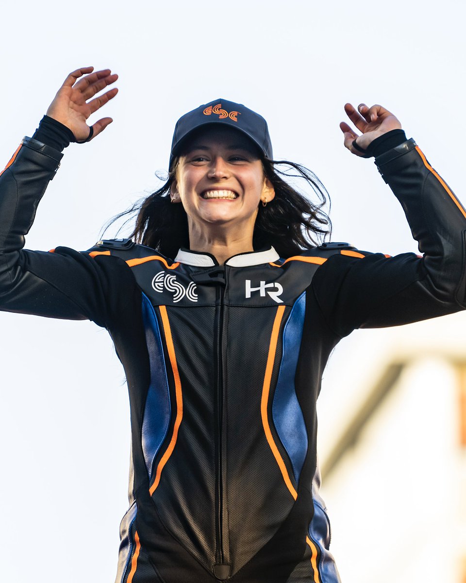 Read about a dramatic day of racing in Sion hub.esc.live/article/629269… 🇨🇭⚡️🛴

#eSkootr #eSCRacing