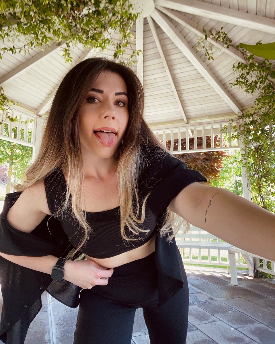 ayca (@aycaaltuntass) on Twitter photo 