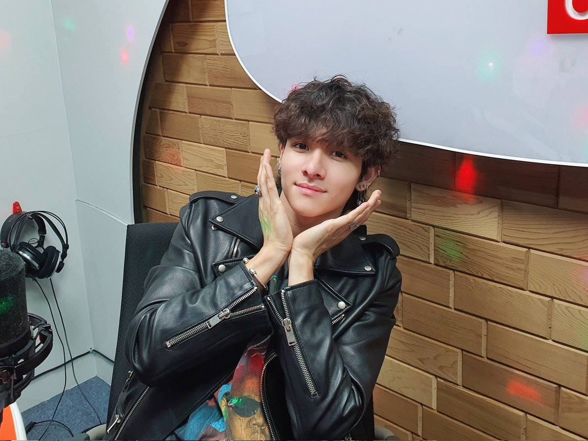 rnus_arirang's tweet photo. 220530~220603

Who will be with Radio'n Us this week?
Check it out on IG!

---

이번 주 Radio'n Us와 함께 하는 분들은?
인스타그램에서 확인하세요!

▶️https://t.co/uQGzP5IEdX

#ARIRANGRADIO #RADIONUS #RNUS
#아리랑라디오 #라디온어스 https://t.co/PrqUyC2zfK